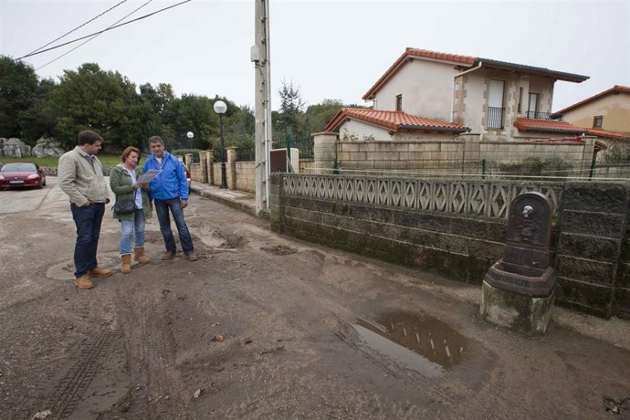 Concejales del equipo de Gobierno de Camargo visitan La Llastra