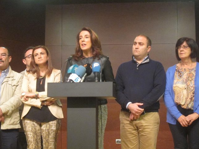 Antonia ledesma alhaurin el gra nde comparece co  equipo de gobierno