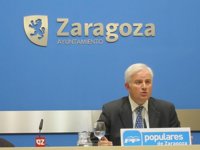 Suárez (PP) cree que "lo razonable" es que Mayayo comparezca para explicar sus declaraciones sobre el tranvía