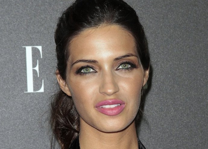 ELLE STYLE AWARDS 2014SARA CARBONERO482/CORDON Presselle Style Awards In Madrido