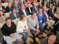 Cospedal alaba a Monago como un "referente" y acusa a la oposición de "manipular", "especular" y "mentir"