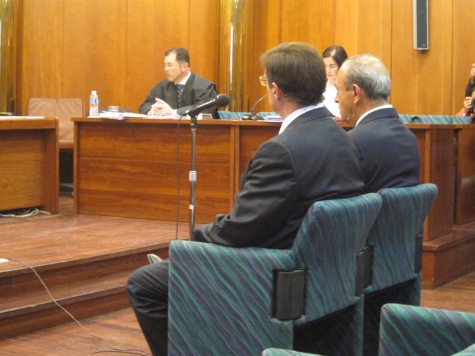 Diego Higuera y Javier López Marcano en el juicio por la Casa de los Gorilas