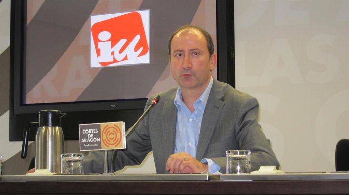 El diputado de IU, Luis Ángel Romero