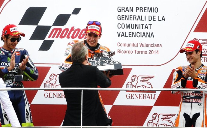 Alberto Fabra en la entrega de trofeos del GP