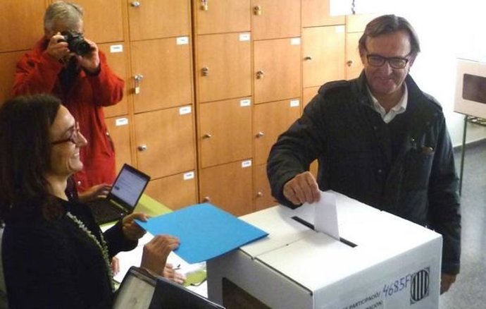Vila d'Abadal participando en el 9N