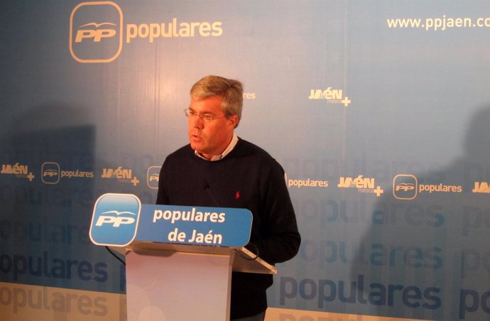 El alcalde de Jaén y presidente provincial del PP, José E. Fernández de Moya.