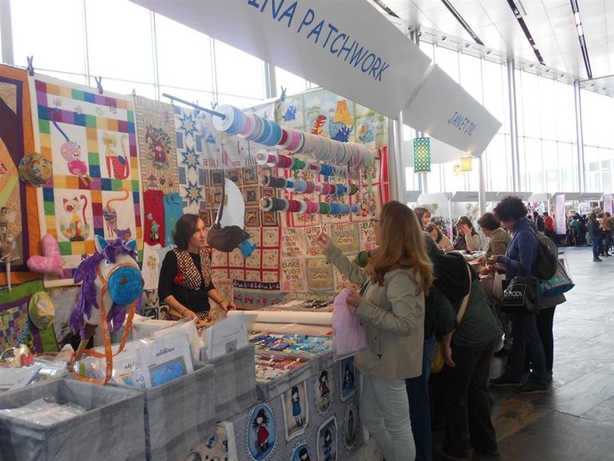 Primera edición de 'Sevilla Crea, Salón de Manualidades y Labores', en Fibes