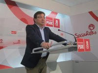 Vara cree que Rajoy y Mas deben "salir al encuentro" para resolver el "problema catalán"