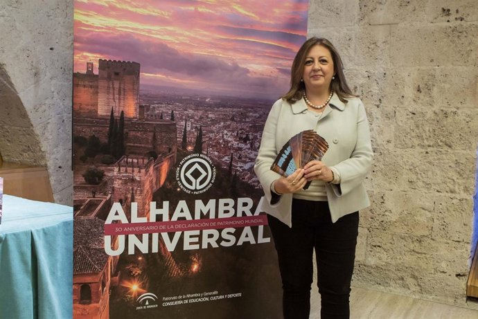 La directora del Patronato de la Alhambra, María del Mar Villafranca.
