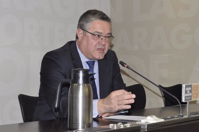 El portavoz del grupo parlamentario del PP en las Cortes, Antonio Torres.