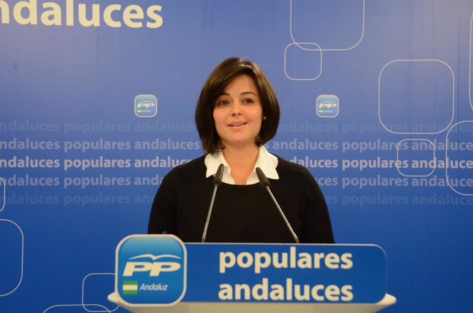 La vicesecretaria general del PP-A, Virginia Pérez, en rueda de prensa