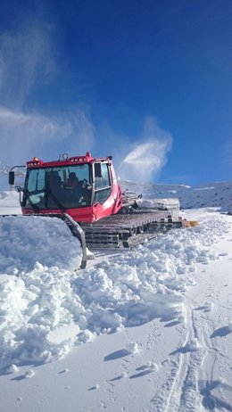 Pisado de pistas en Sierra Nevada