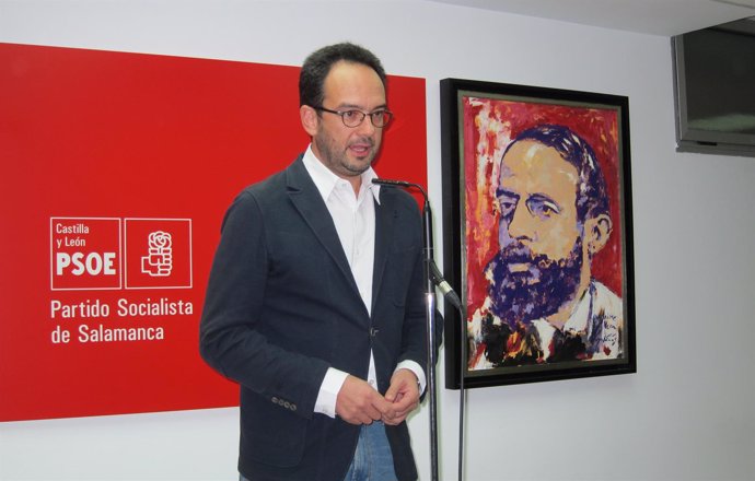 El portavoz del Grupo Socialista en el Congreso, Antonio Hernando