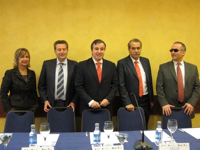 Mesa inaugural del encuentro Ecele en Salamanca, con la presencia de José Ramón 