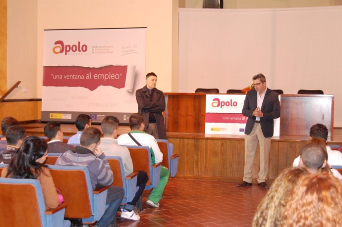 Gutiérrez Limones dio la bienvenida a los nuevos alumnos del programa Apolo. 