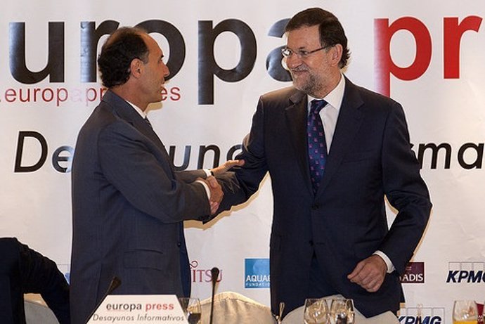 Rajoy y Diego en un desayuno informativo de Europa Press