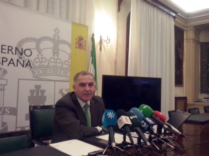 Subdelegado del Gobierno en Granada, Santiago Pérez.