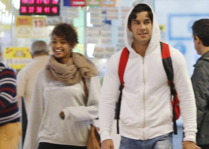 Mario casas berta vazquez 