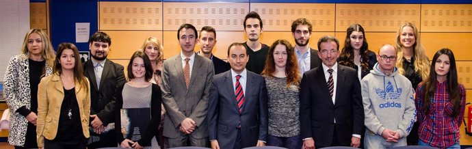 El consejero ha entregado este miércoles los premios