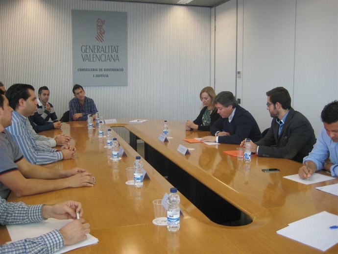 Reunión de bous al carrer 