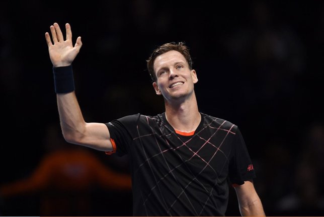 Tomas Berdych celebra su victoria sobre Marin Cilic