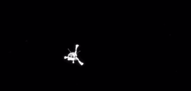 Philae descendiendo al cometa vista desde Rosetta