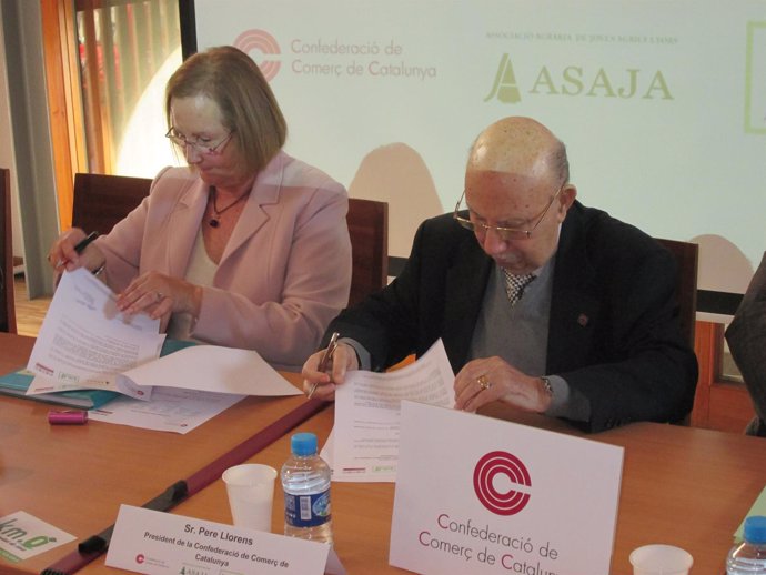 La presidenta de Asaja Rosa Pruna y el presidente de la CCC Pere Llorens