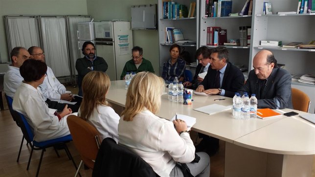 Oliván se ha reunido este miércoles con responsables de los centros de salud
