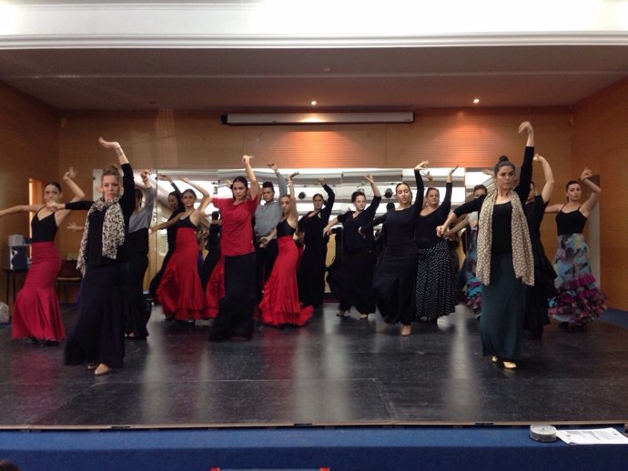 Comiezan las clases en la Escuela de Arte Flamenco