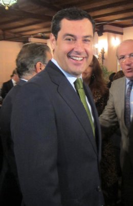 Juanma Moreno este jueves en un desayuno informativo