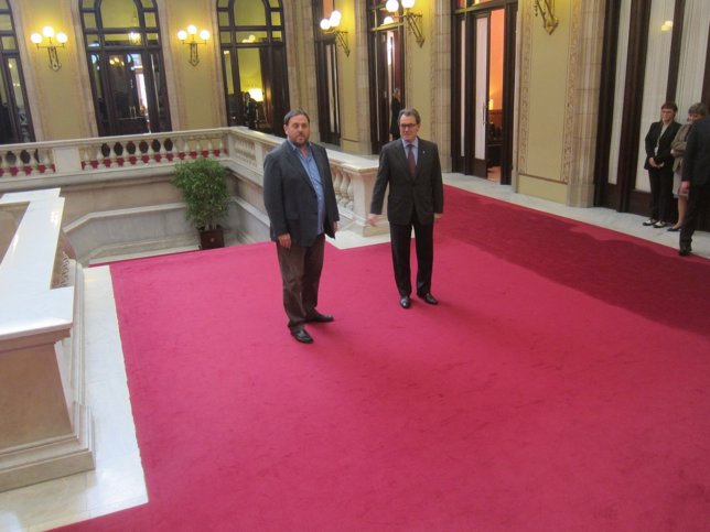 El presidente de la Generalitat, Artur Mas, y el líder de ERC, Oriol Junqueras
