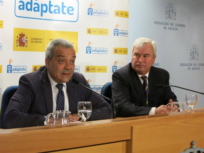 Calvo-Sotelo informa sobre la adaptación de antenas de televisión colectivas