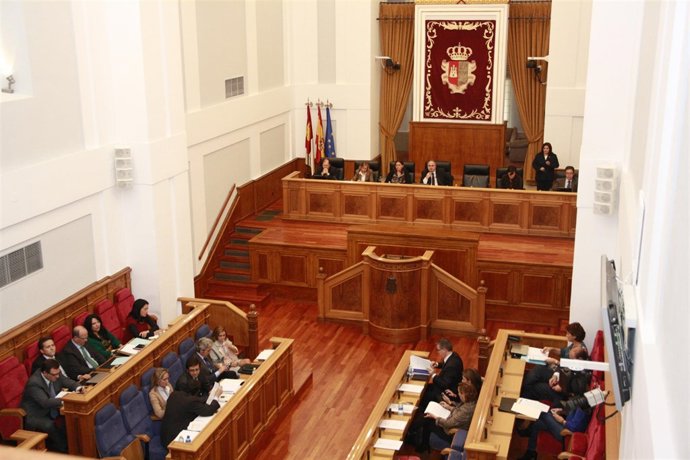 Sesión plenaria en las Cortes