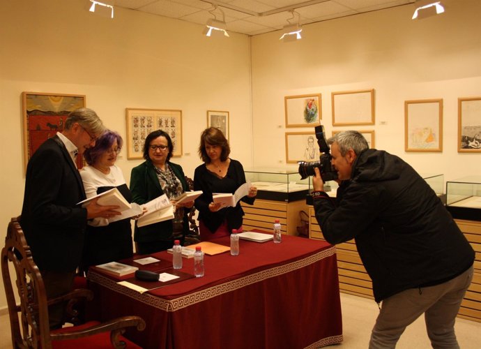 La UJA presenta un libro dedicado a Carmen Michelena