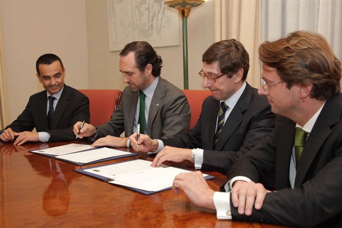 Bauzá y García con director de Bankia