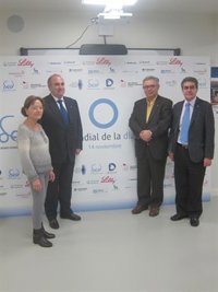 Tener mucha sed, orinar mucho, cansarse y adelgazar, principales signos de alarma de diabetes tipo I en los niños