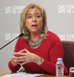 La consejera de Educación de Aragón, Dolores Serrat