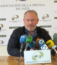 El alcalde de La Carolina (PP) acepta la dimisión de Pérez porque "no basta con ser honrado, hay que parecerlo"