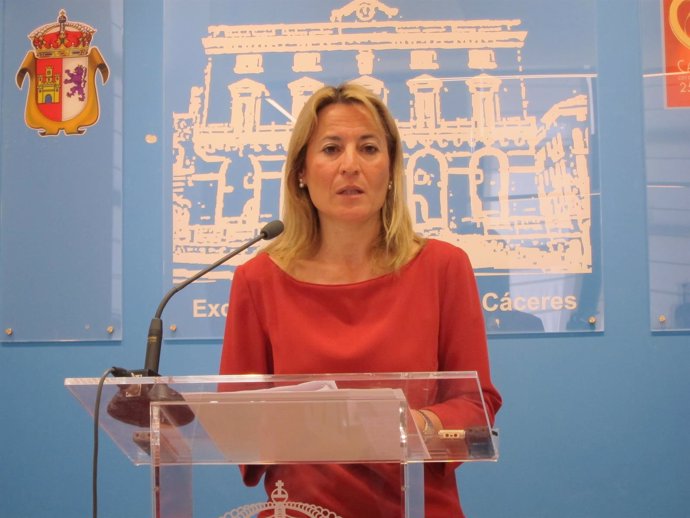 Elena Nevado, alcaldesa de Cáceres y senadora del PP