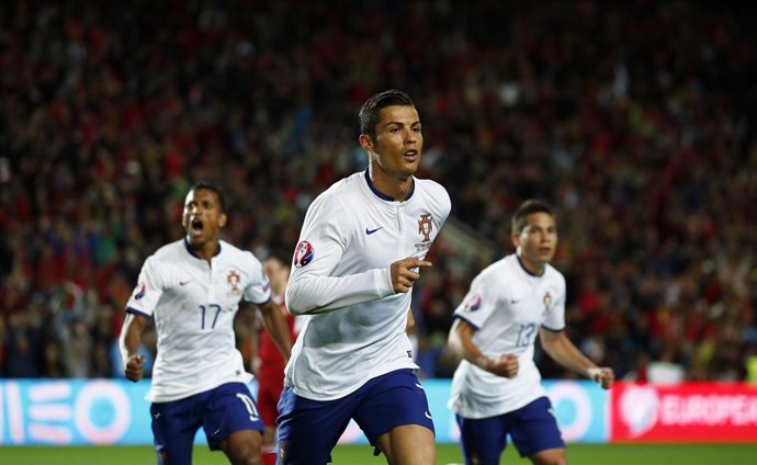 Ronaldo lidera a Portugal