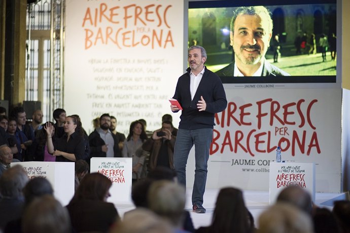 Jaume Collboni (PSC) en un acto político en Barcelona
