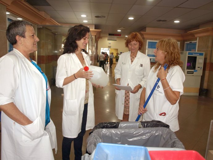 El Hospital General incorpora una bióloga para supervisar el proceso de limpieza