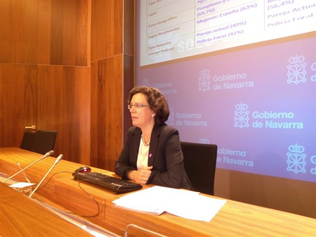 Teresa Nagore presenta la campaña por el Día contra la Violencia de Género.