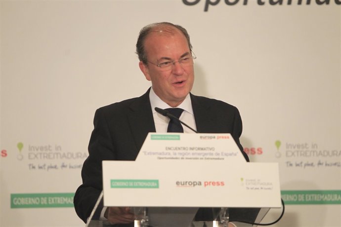 José Antonio Monago en los Desayunos de Europa Press