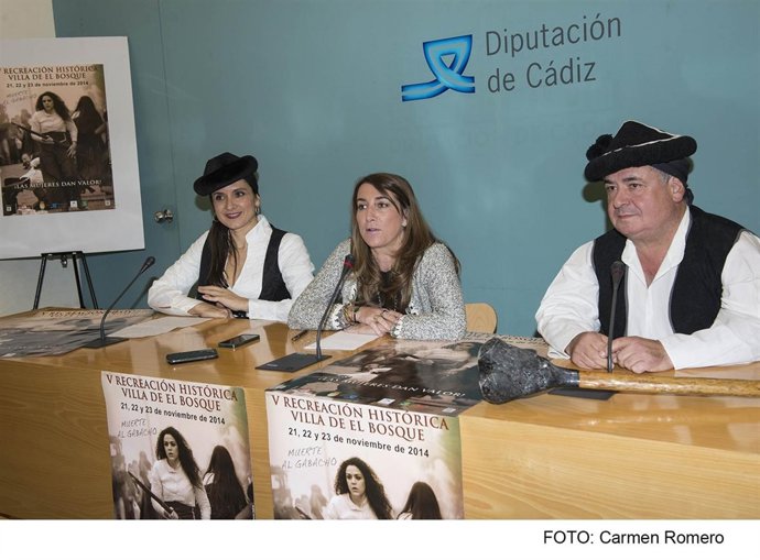 Gil, Olivero e Hinojo en rueda de prensa