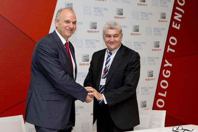 El pte de Seat, Jürgen Stackmann, y el de Barcelona Global, Marian Puig