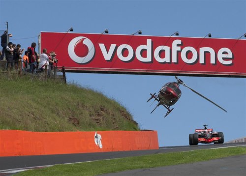 Vodafone Formula One y V8 Supercar en Mount Pan carrera de coches