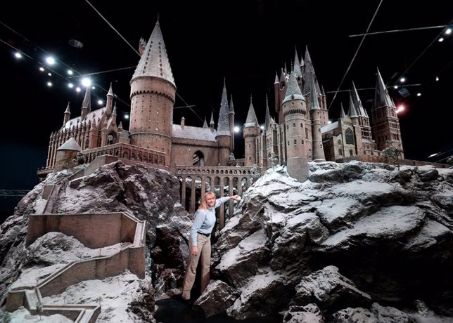 Harry Potter: ¡Ya puedes disfrutar de la blanca Navidad en Hogwarts! 