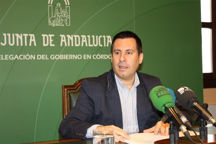 Expósito en una rueda de prensa