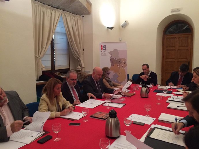 Reunión del Comité de Dirección de la RIET en Cáceres